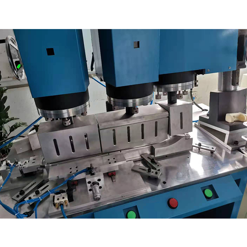 Multi-Head Ultrasonic Welding Machine